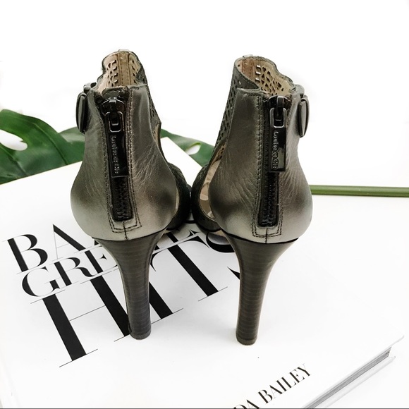 louise et cie olivia cutout bootie in metallic - Picture 3 of 5